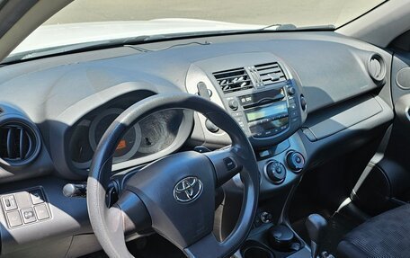 Toyota RAV4, 2012 год, 1 640 000 рублей, 8 фотография