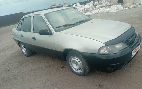 Daewoo Nexia I рестайлинг, 2008 год, 130 000 рублей, 2 фотография