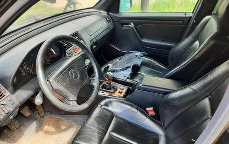 Mercedes-Benz C-Класс, 1995 год, 165 000 рублей, 4 фотография