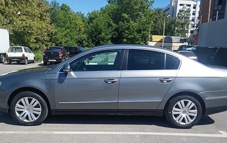 Volkswagen Passat B6, 2006 год, 560 000 рублей, 2 фотография