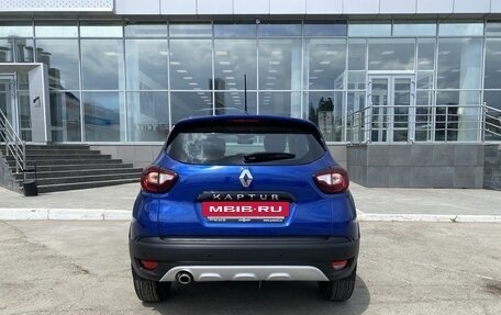 Renault Kaptur I рестайлинг, 2021 год, 1 980 000 рублей, 6 фотография