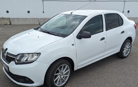 Renault Logan II, 2015 год, 550 000 рублей, 3 фотография