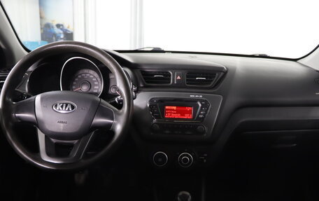 KIA Rio III рестайлинг, 2013 год, 799 990 рублей, 12 фотография