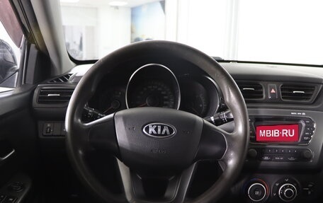 KIA Rio III рестайлинг, 2013 год, 799 990 рублей, 10 фотография