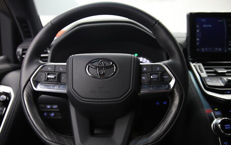 Toyota Land Cruiser, 2022 год, 16 500 000 рублей, 12 фотография