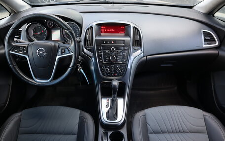 Opel Astra J, 2013 год, 999 000 рублей, 6 фотография