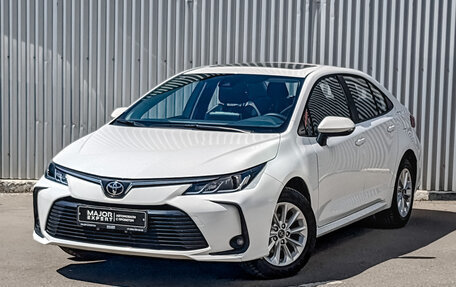 Toyota Corolla, 2022 год, 2 325 000 рублей, 1 фотография