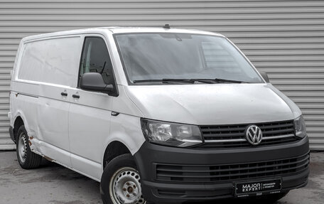 Volkswagen Transporter T6 рестайлинг, 2019 год, 1 670 000 рублей, 3 фотография