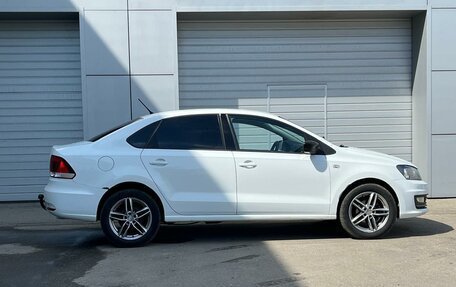 Volkswagen Polo VI (EU Market), 2015 год, 684 000 рублей, 3 фотография