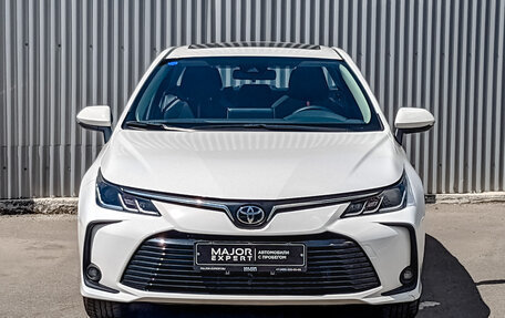 Toyota Corolla, 2022 год, 2 325 000 рублей, 2 фотография