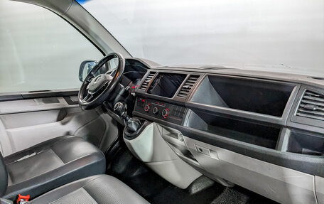 Volkswagen Transporter T6 рестайлинг, 2019 год, 1 720 000 рублей, 11 фотография