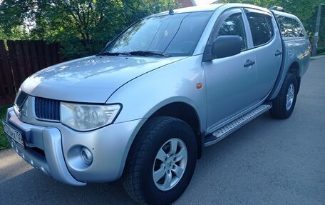 Mitsubishi L200 IV рестайлинг, 2007 год, 1 100 000 рублей, 5 фотография