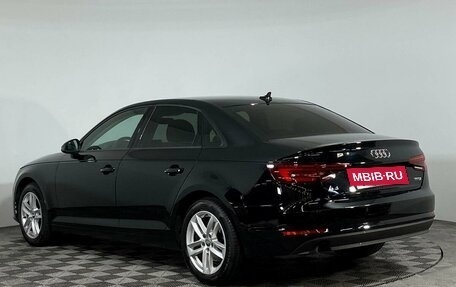 Audi A4, 2018 год, 2 790 000 рублей, 7 фотография