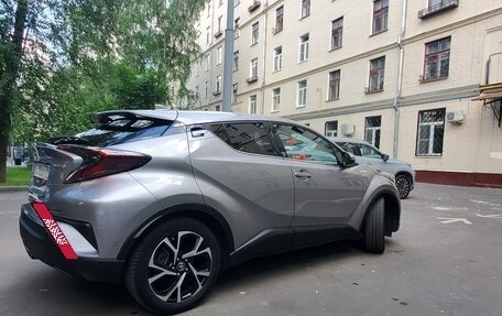Toyota C-HR I рестайлинг, 2018 год, 2 599 000 рублей, 3 фотография