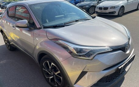 Toyota C-HR I рестайлинг, 2018 год, 2 599 000 рублей, 26 фотография