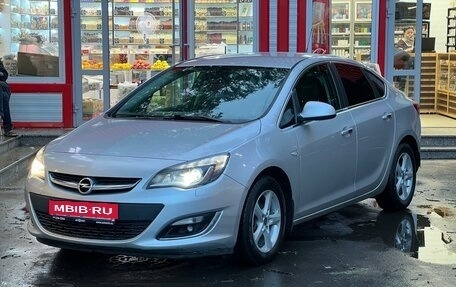 Opel Astra J, 2012 год, 850 000 рублей, 1 фотография