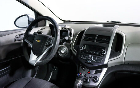 Chevrolet Aveo III, 2013 год, 800 000 рублей, 9 фотография