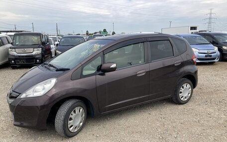 Honda Fit III, 2013 год, 880 000 рублей, 1 фотография