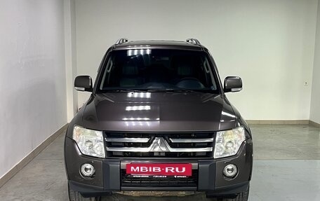Mitsubishi Pajero IV, 2011 год, 1 983 000 рублей, 3 фотография