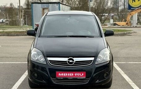 Opel Zafira B, 2011 год, 815 000 рублей, 1 фотография