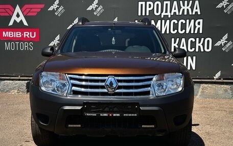 Renault Duster I рестайлинг, 2013 год, 905 000 рублей, 2 фотография