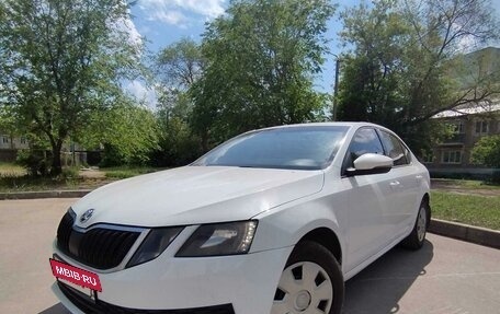 Skoda Octavia, 2017 год, 950 000 рублей, 10 фотография