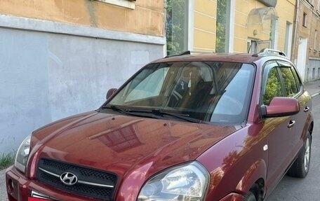 Hyundai Tucson III, 2006 год, 865 000 рублей, 3 фотография