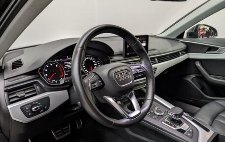 Audi A4, 2017 год, 2 400 000 рублей, 16 фотография