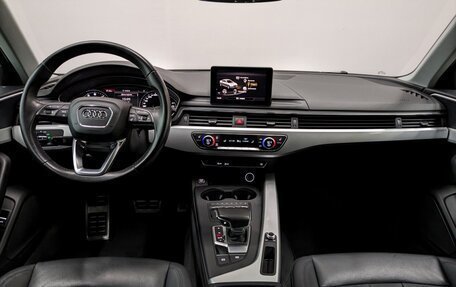 Audi A4, 2017 год, 2 400 000 рублей, 14 фотография