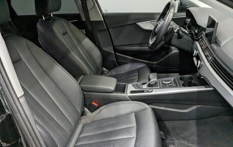 Audi A4, 2017 год, 2 400 000 рублей, 23 фотография