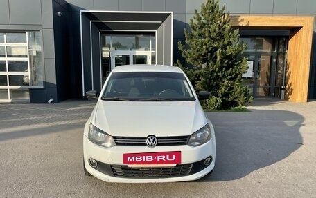 Volkswagen Polo VI (EU Market), 2015 год, 590 000 рублей, 2 фотография