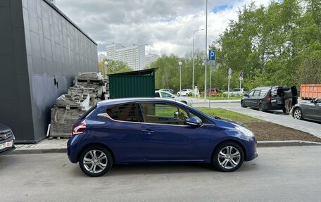 Peugeot 208 II, 2013 год, 850 000 рублей, 3 фотография