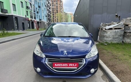 Peugeot 208 II, 2013 год, 850 000 рублей, 2 фотография