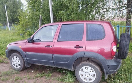 Chevrolet Niva I рестайлинг, 2011 год, 530 000 рублей, 5 фотография