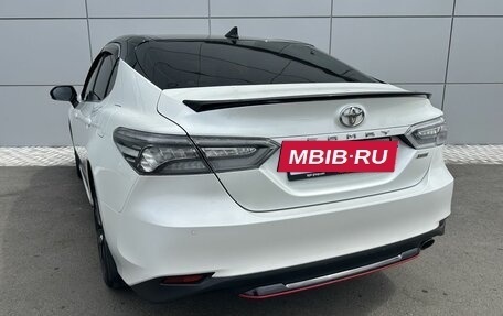 Toyota Camry, 2020 год, 3 190 000 рублей, 7 фотография