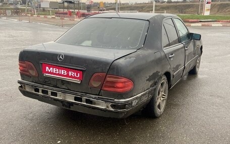 Mercedes-Benz E-Класс, 1997 год, 115 000 рублей, 5 фотография