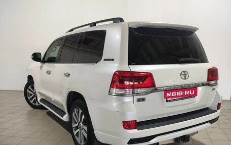 Toyota Land Cruiser 200, 2018 год, 8 549 000 рублей, 4 фотография