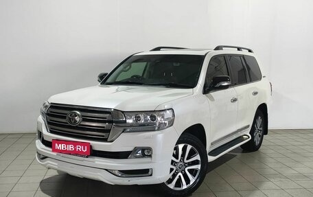 Toyota Land Cruiser 200, 2018 год, 8 549 000 рублей, 3 фотография