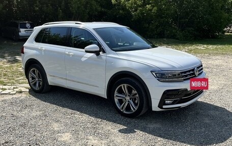 Volkswagen Tiguan II, 2019 год, 3 400 000 рублей, 3 фотография