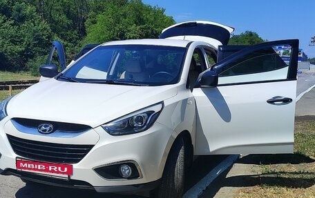 Hyundai ix35 I рестайлинг, 2014 год, 1 550 000 рублей, 2 фотография