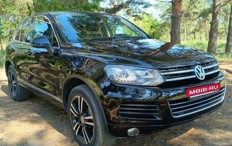Volkswagen Touareg III, 2010 год, 2 100 000 рублей, 2 фотография