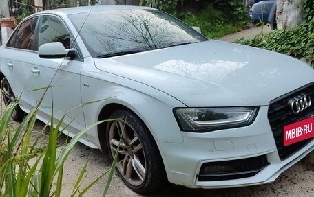 Audi A4, 2012 год, 1 950 000 рублей, 2 фотография