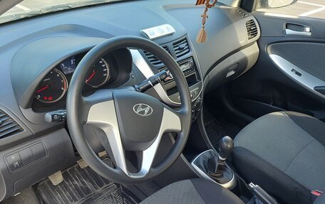 Hyundai Solaris II рестайлинг, 2012 год, 935 000 рублей, 7 фотография