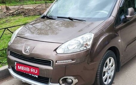 Peugeot Partner II рестайлинг 2, 2012 год, 890 000 рублей, 2 фотография