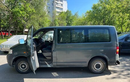 Volkswagen Transporter T5 рестайлинг, 2004 год, 900 000 рублей, 3 фотография