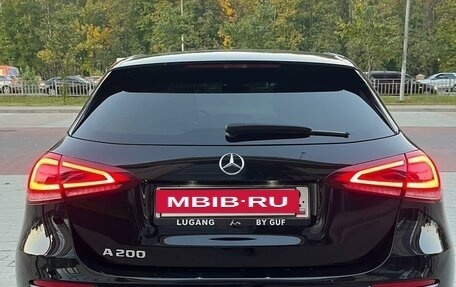 Mercedes-Benz A-Класс, 2019 год, 2 500 000 рублей, 4 фотография