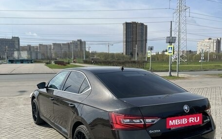 Skoda Superb III рестайлинг, 2018 год, 2 500 000 рублей, 4 фотография