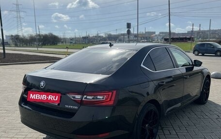 Skoda Superb III рестайлинг, 2018 год, 2 500 000 рублей, 5 фотография