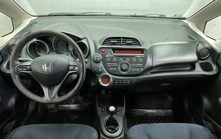 Honda Jazz II рестайлинг, 2011 год, 799 000 рублей, 8 фотография