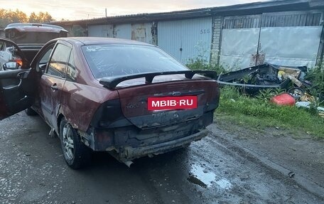 Ford Focus IV, 2001 год, 115 000 рублей, 2 фотография